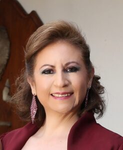 Liana Tosín
